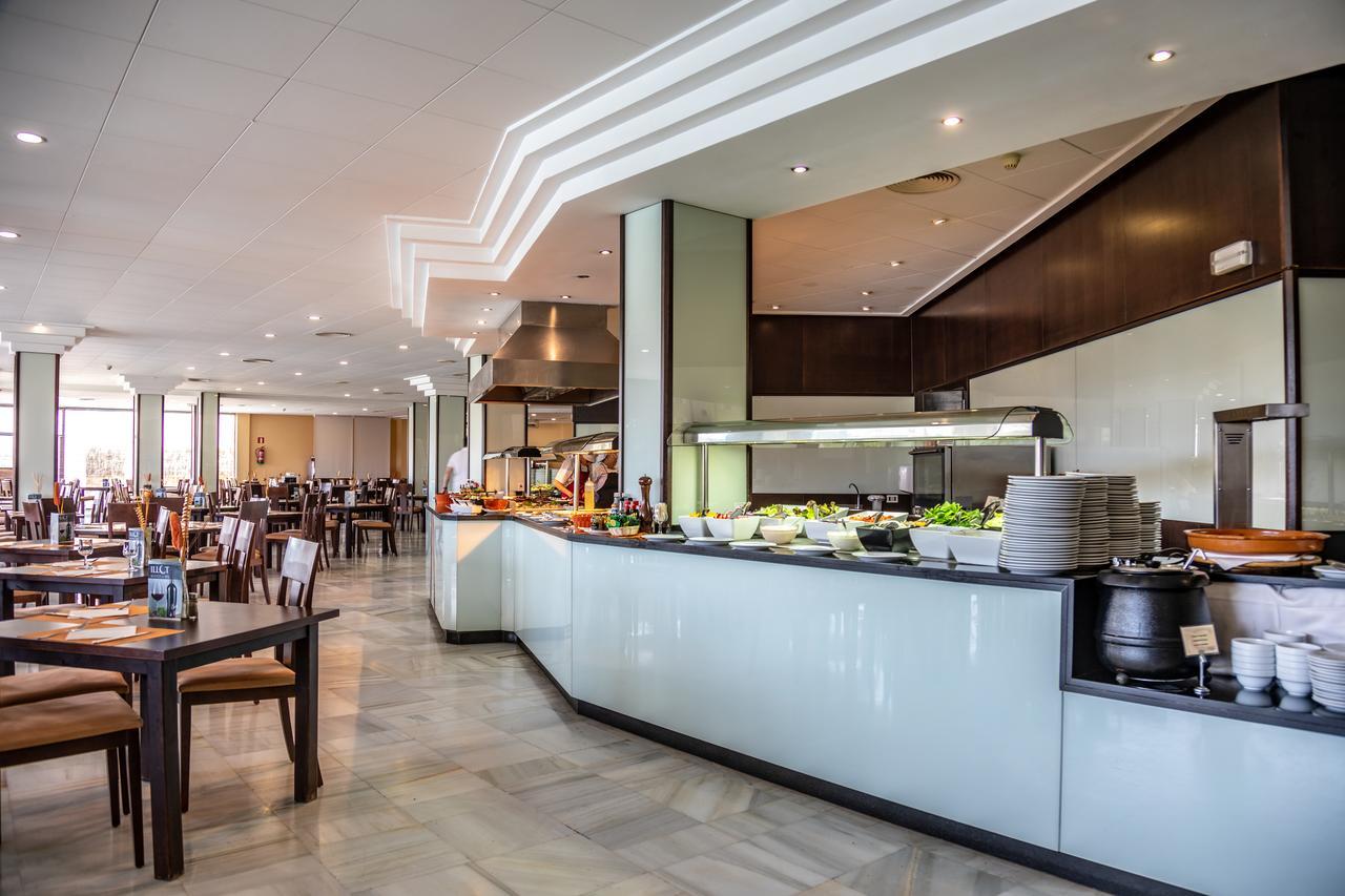 Hotel Illot Suites カラ・ラトハダ エクステリア 写真